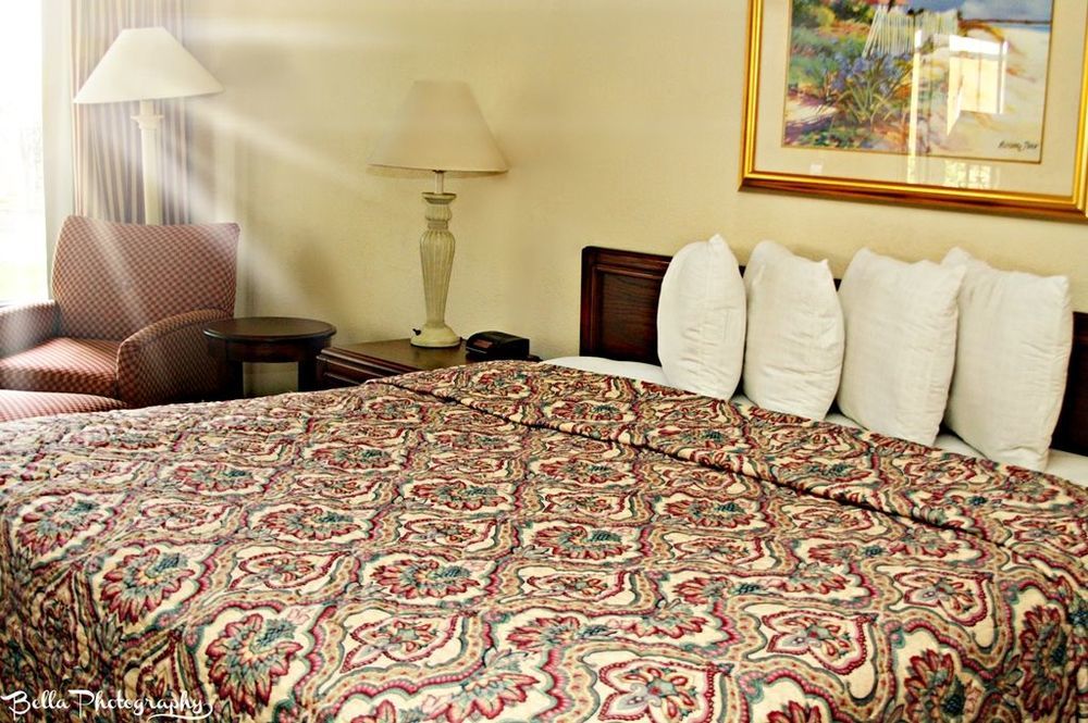 Rodeway Inn Orange Park Bilik gambar